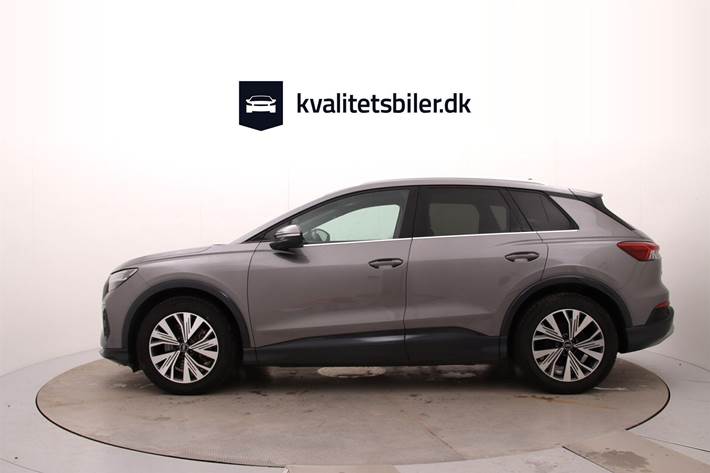 Grå Audi Q4 fra 2022