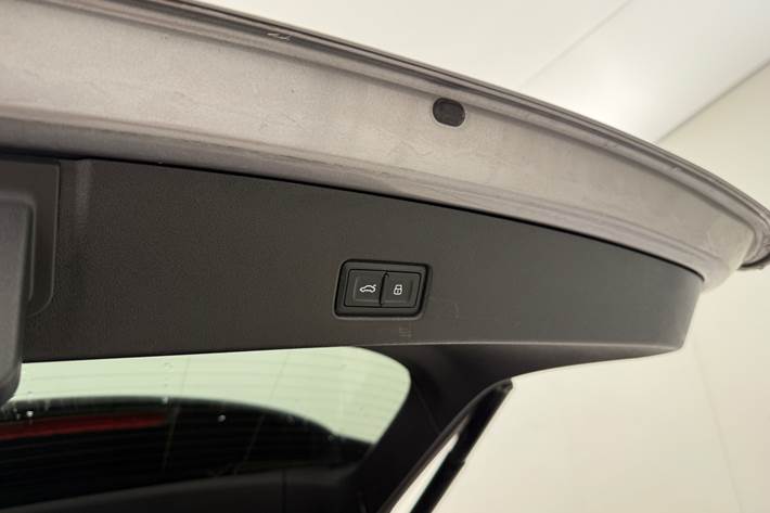 Grå Audi Q4 fra 2022