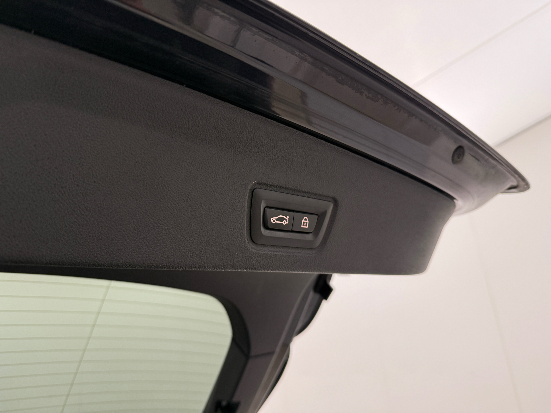 Sort BMW i4 fra 2022