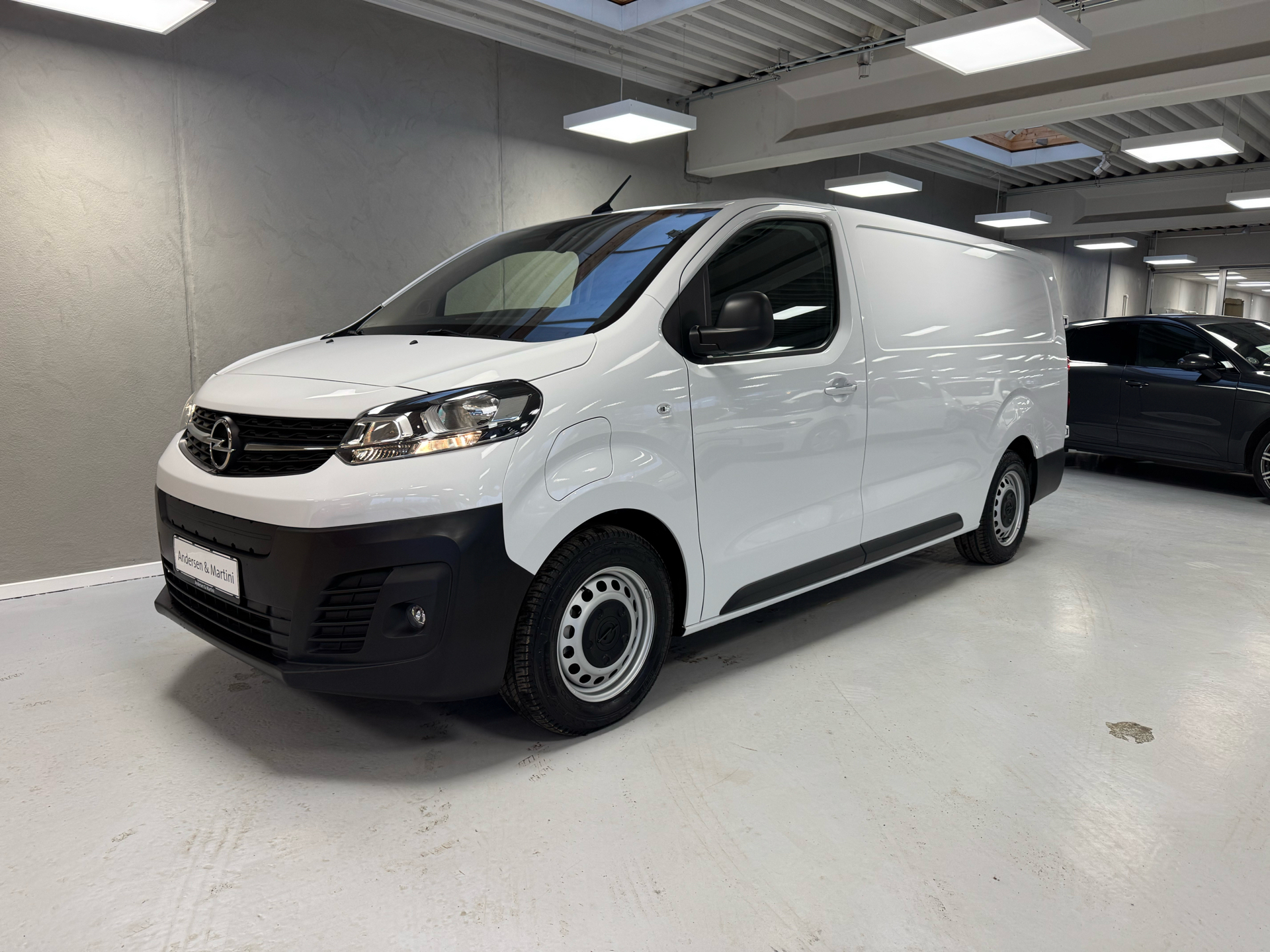 Opel Vivaro-e L3V1 EL 136HK Van Aut.