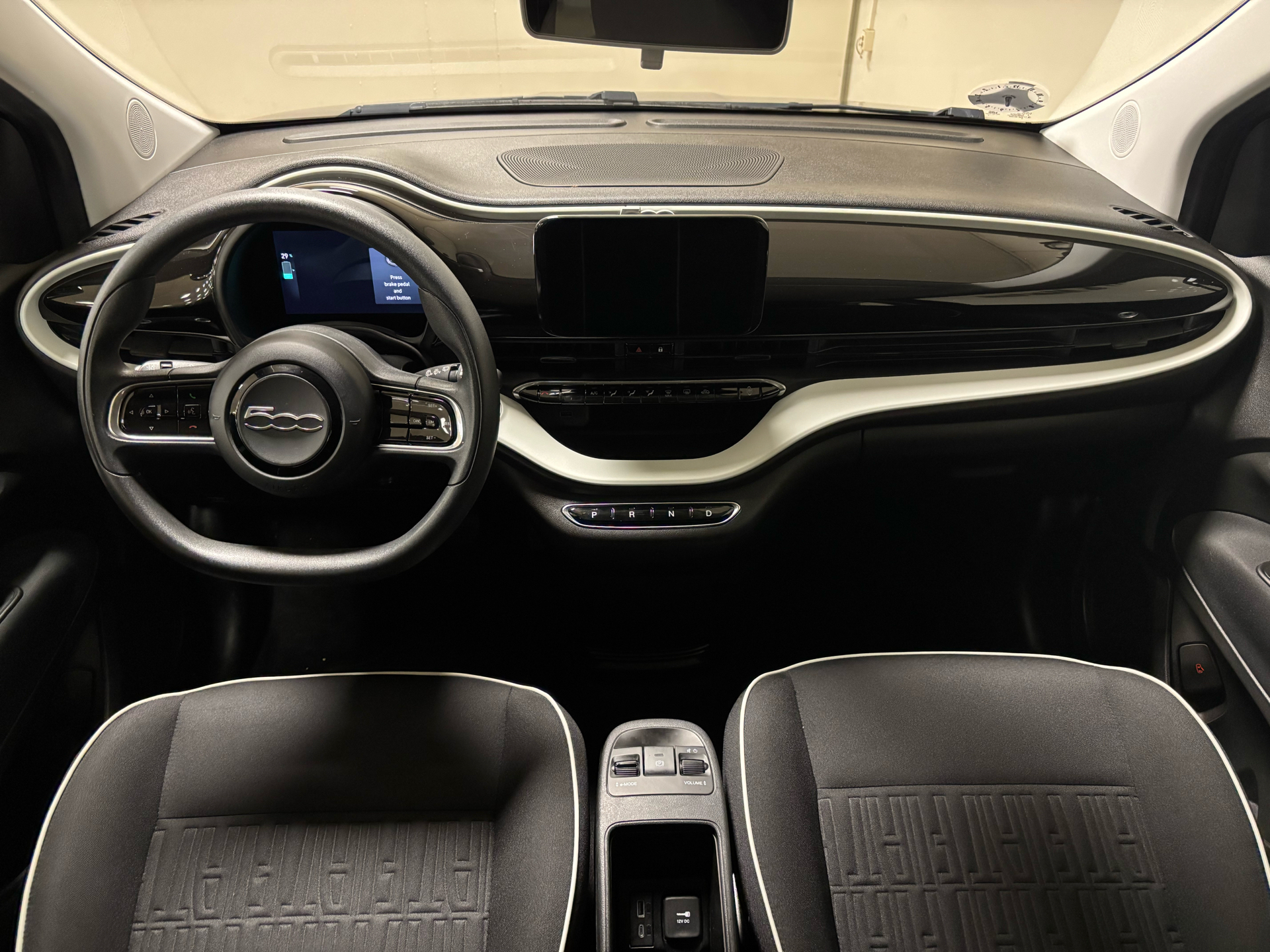 Sort Fiat 500e fra 2023