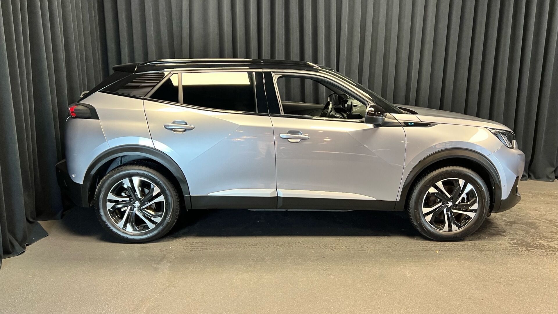 Peugeot e-2008 EL GT 136HK 5d Aut.