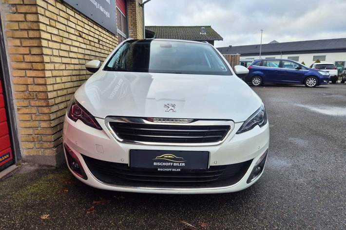 Hvid Peugeot 308 fra 2017
