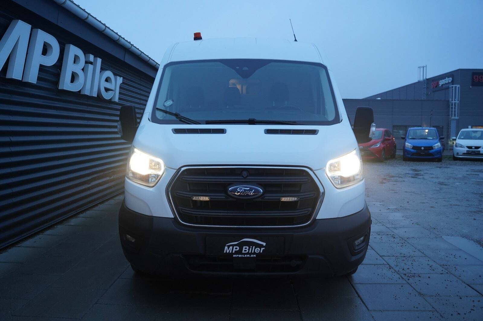 Ford Transit 350 L2 Van 2,0 TDCi 130 Trend H2 FWD