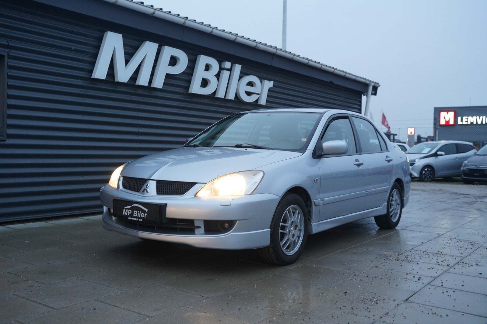 Mitsubishi Lancer 1,6 Invite
