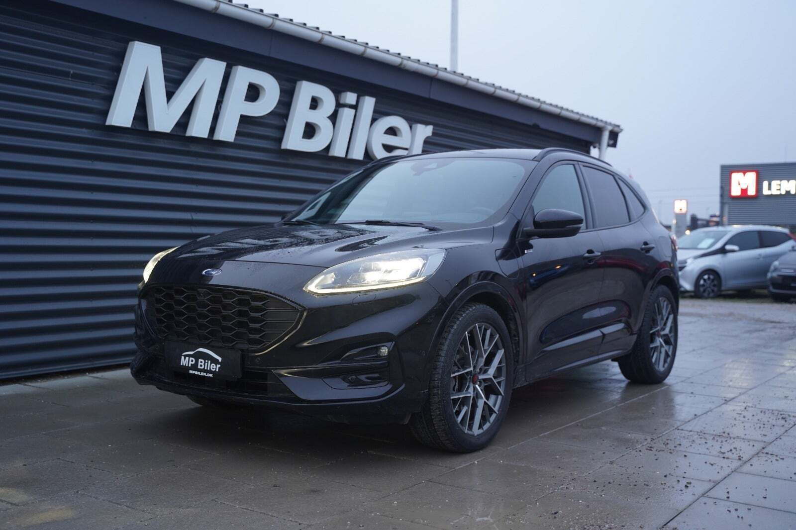 Ford Kuga 2,5 PHEV ST-Line X CVT