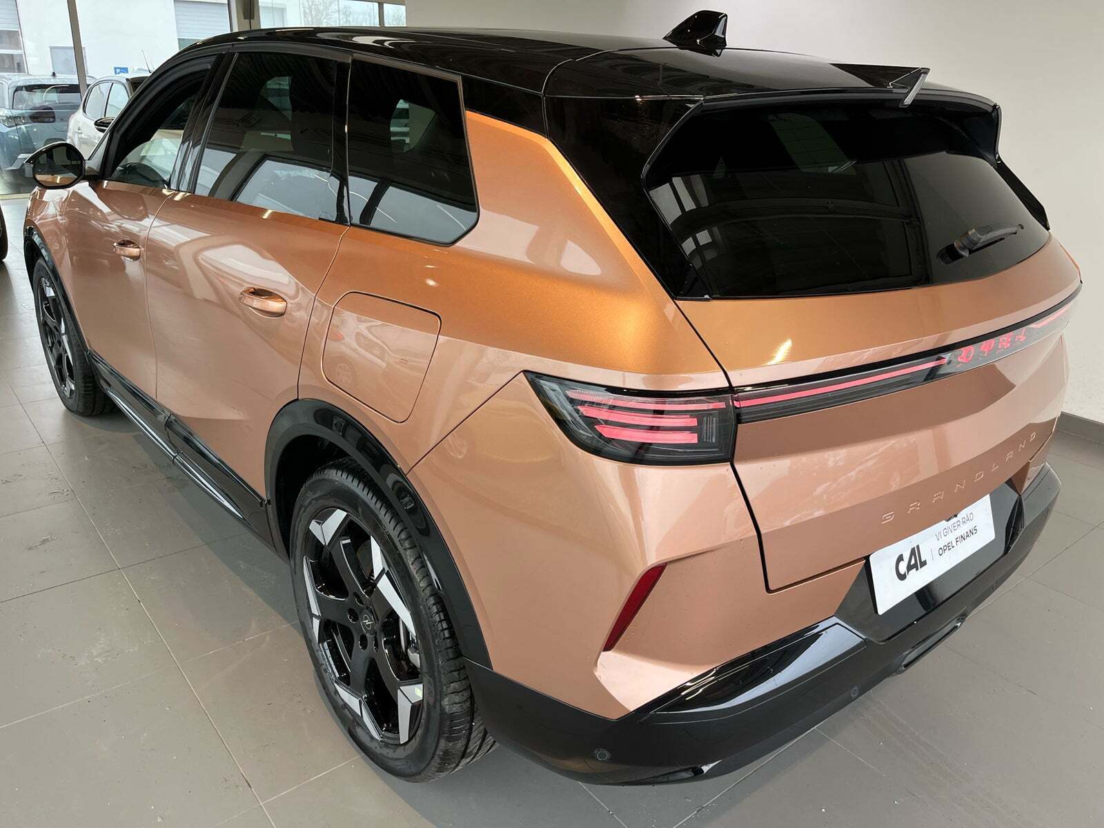 Opel Grandland-e 73 GS Sky