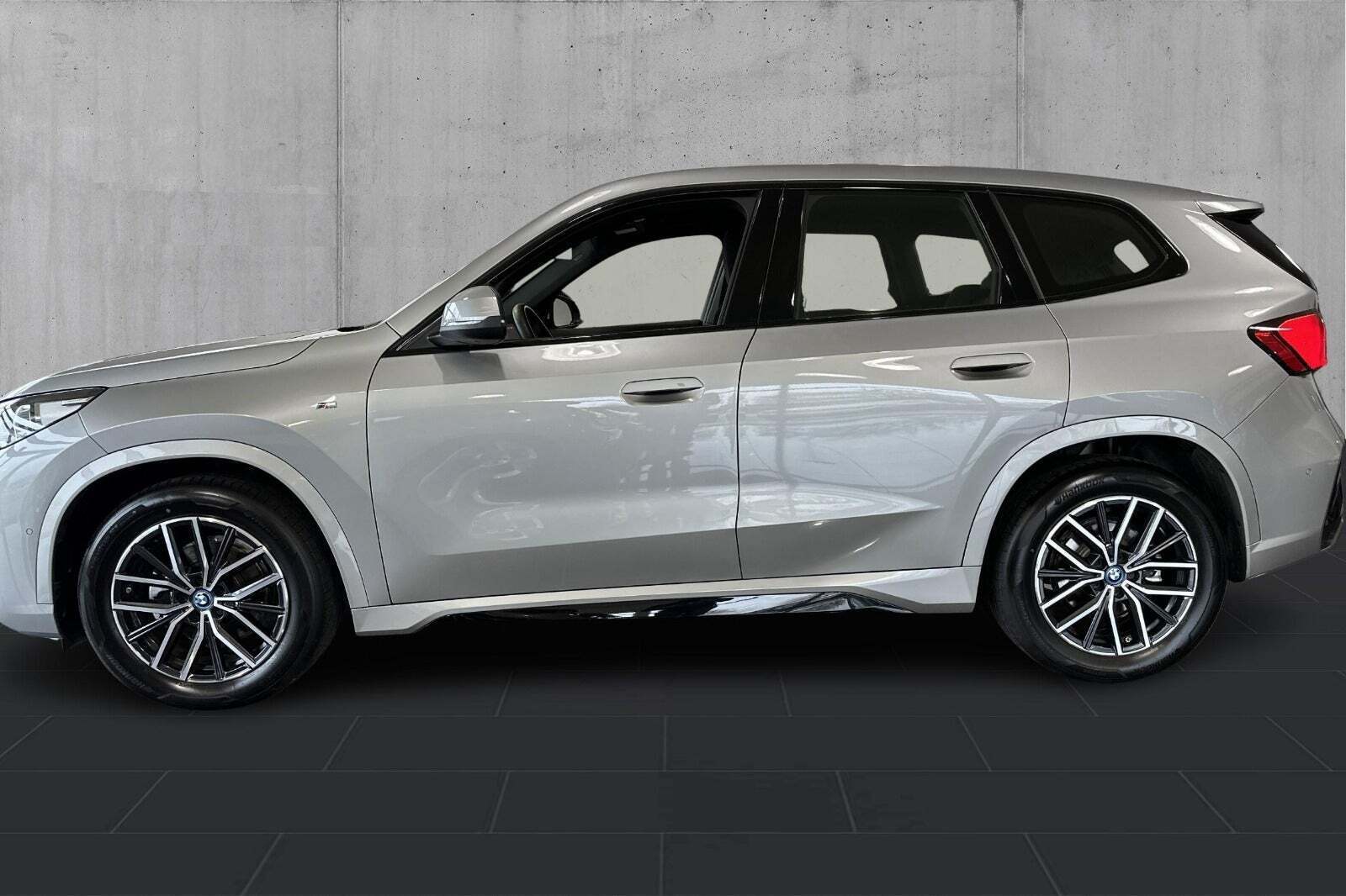 BMW iX1 eDrive20 M-Sport