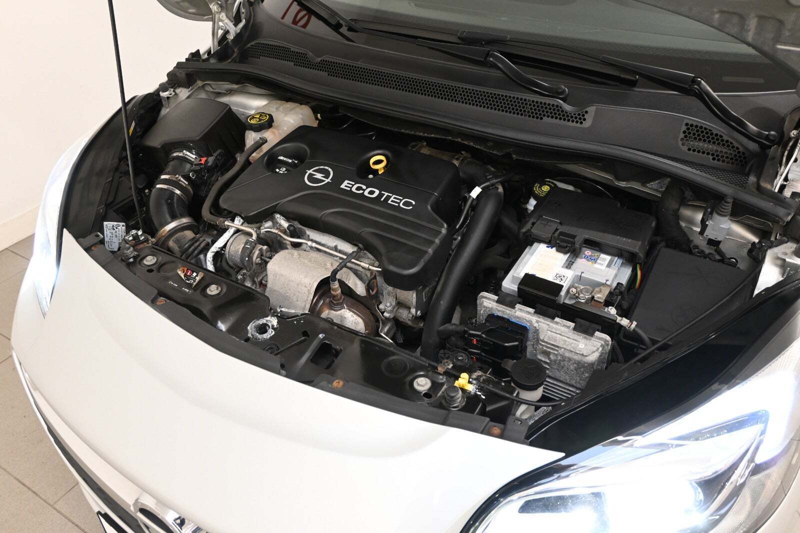 Sølv Opel Corsa fra 2015