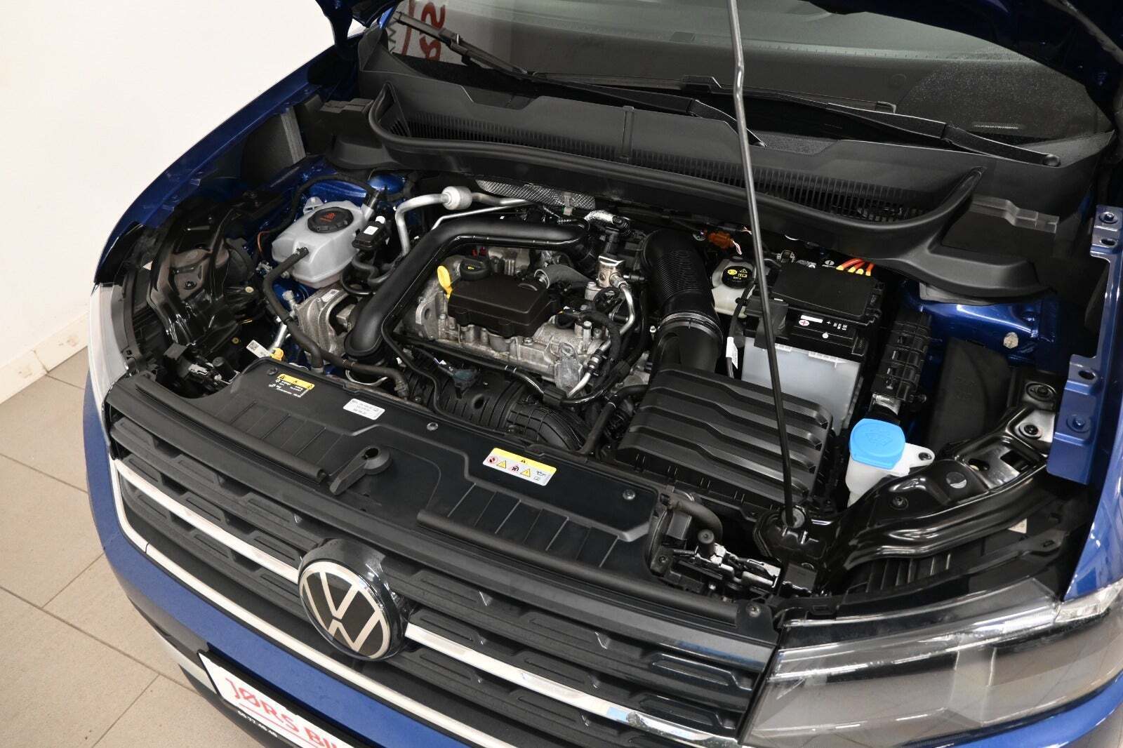 Blå VW T-Cross fra 2023