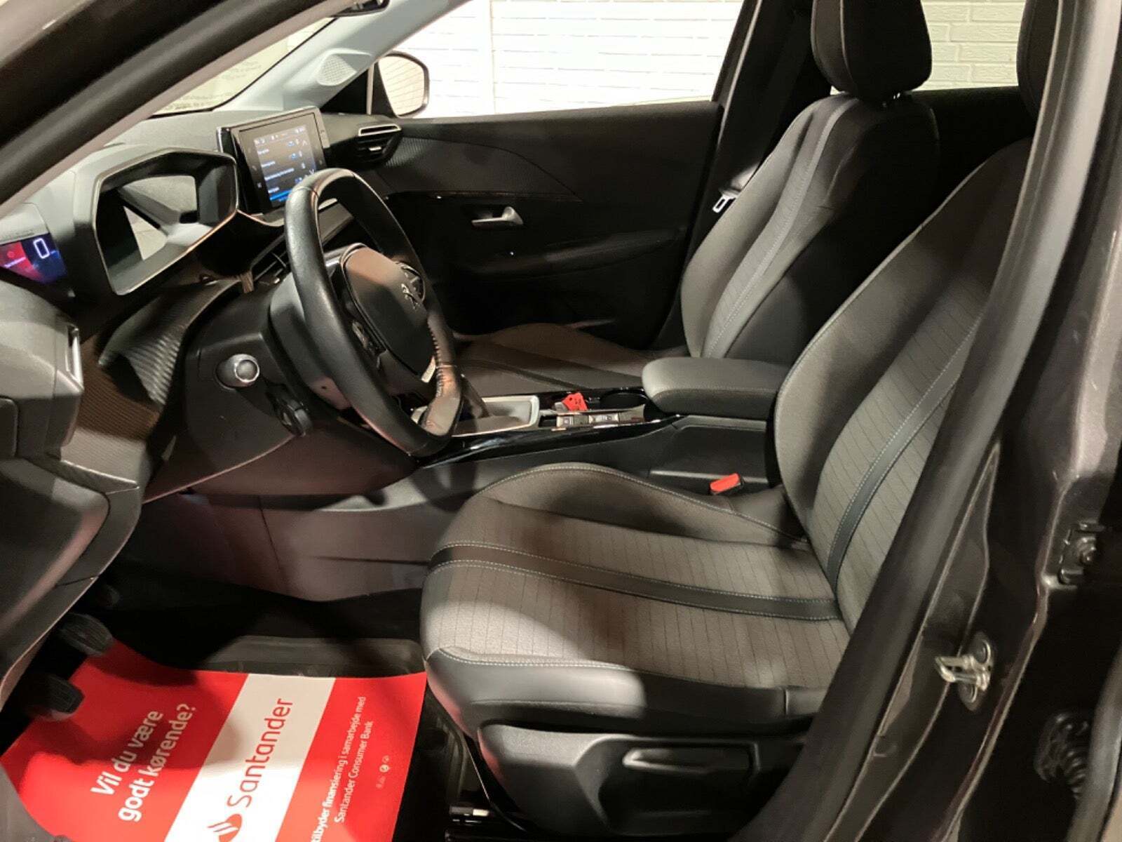 Peugeot 208 1,5 BlueHDi 100 Allure+