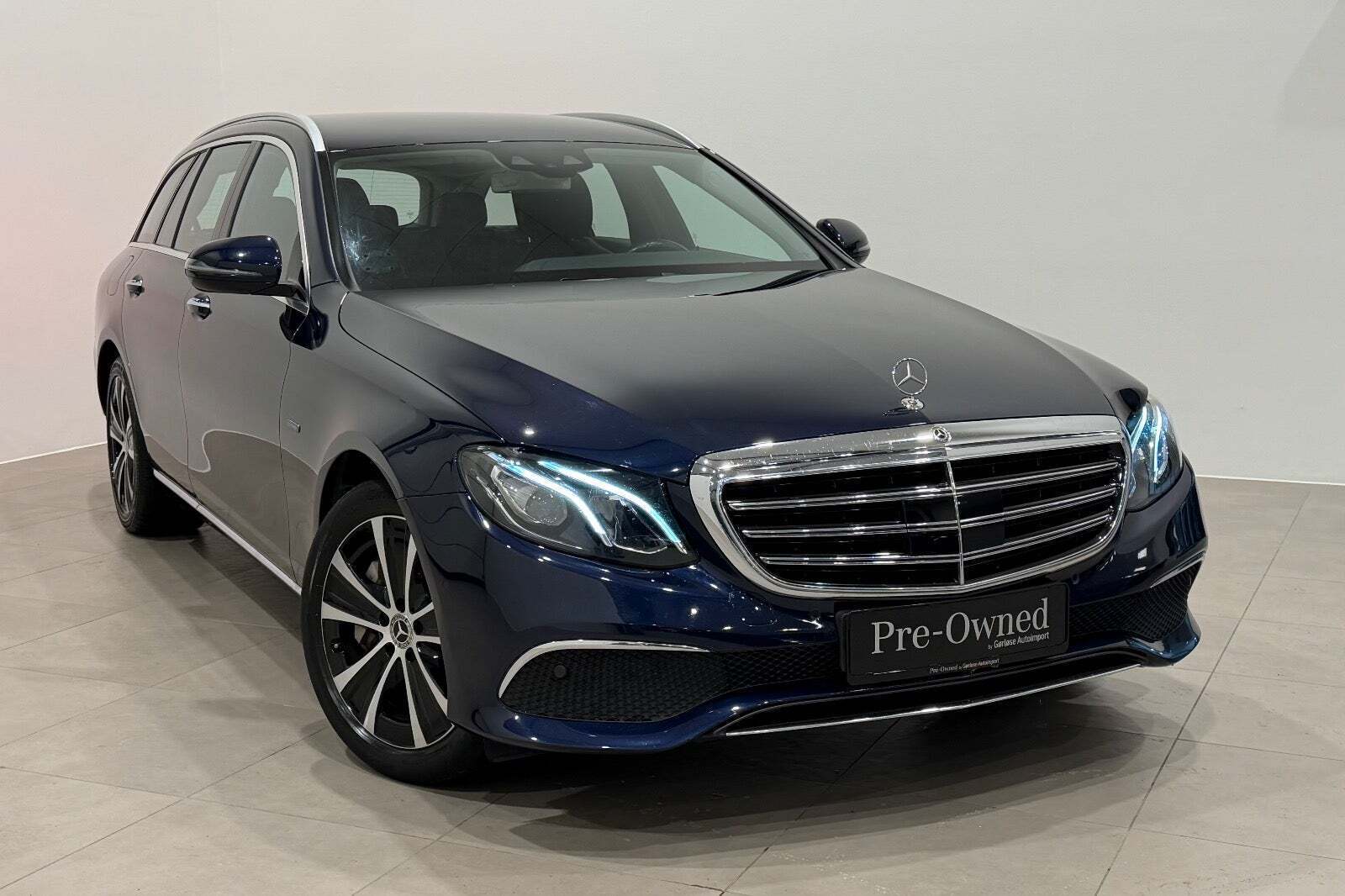 Mercedes E300 de 2,0 Luxury stc. aut.