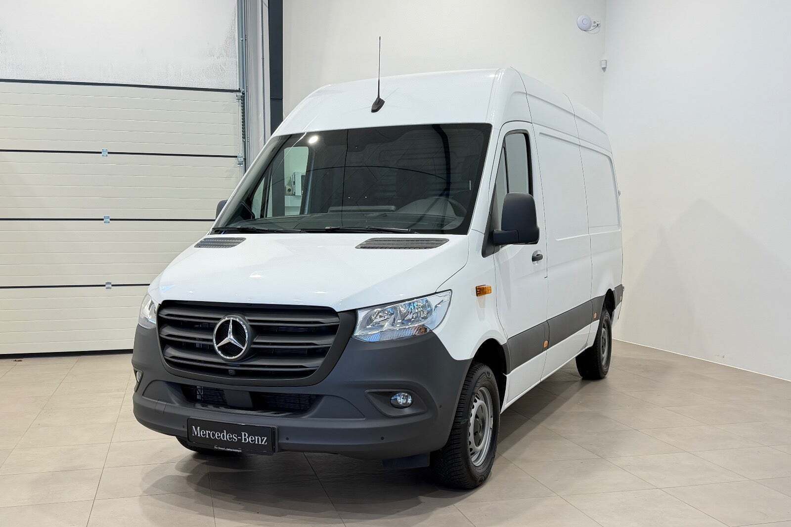 Mercedes Sprinter 317 2,0 CDi A2 Kassevogn aut. RWD
