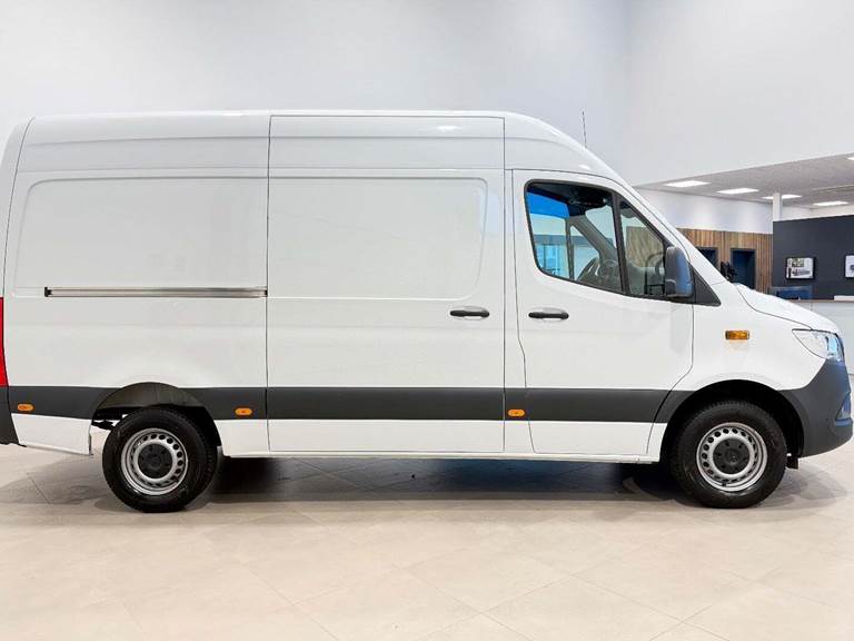 Mercedes Sprinter 317 2,0 CDi A2 Kassevogn aut. RWD