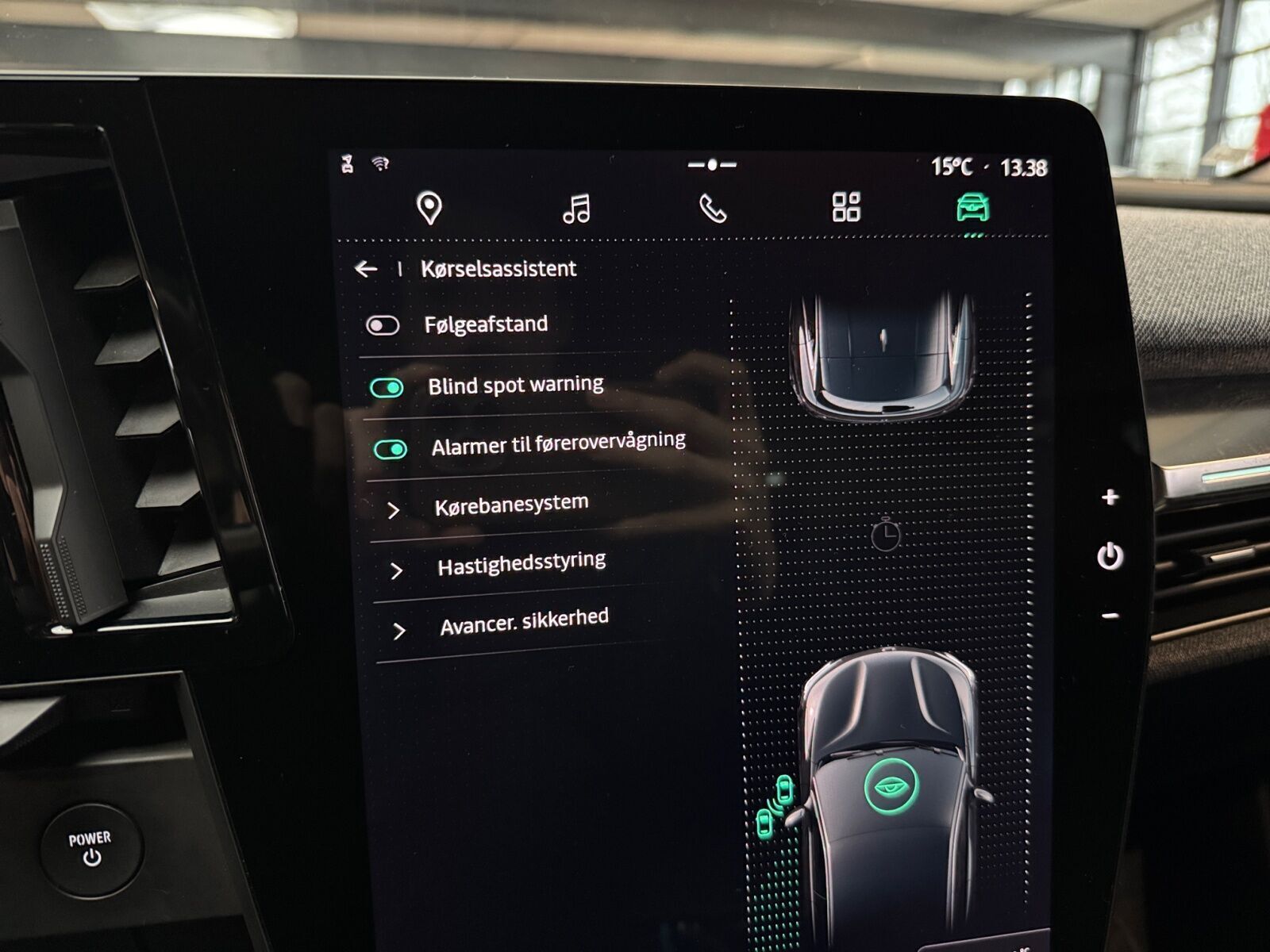 Grå Renault Megane E-Tech fra 2023