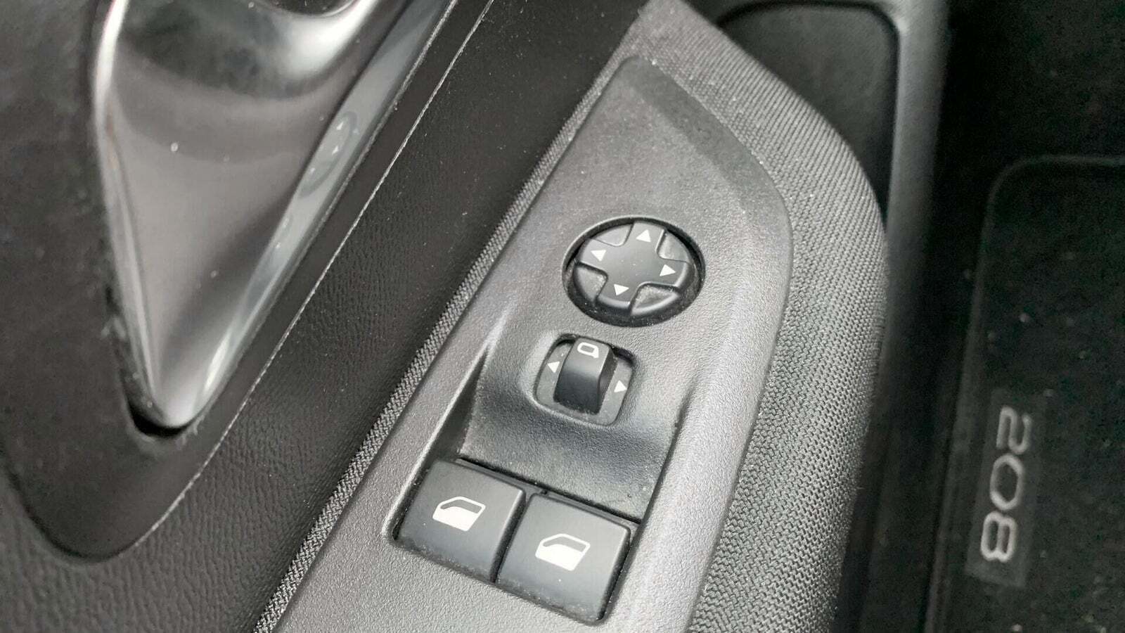 Sort Peugeot 208 fra 2021