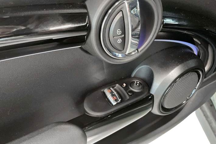 Grå Mini Cooper SE fra 2022