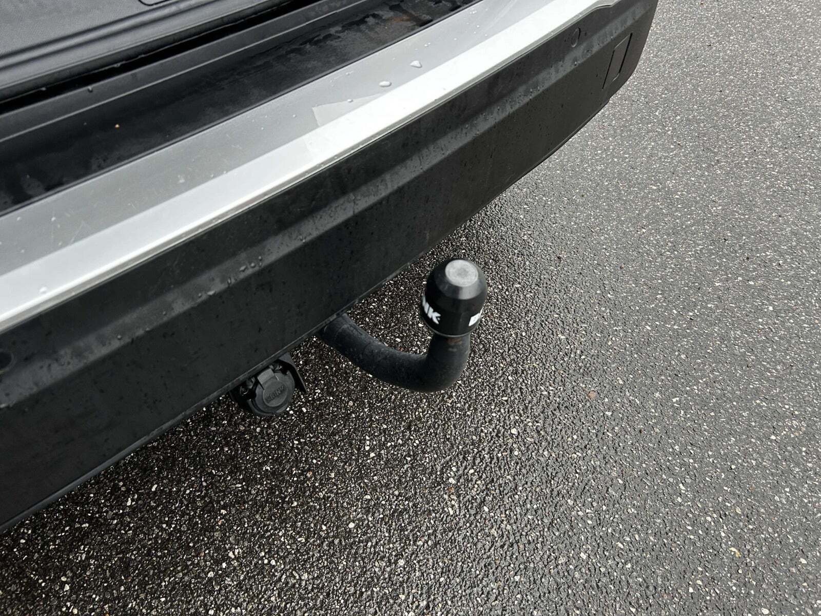 Hvid Peugeot e-2008 fra 2021