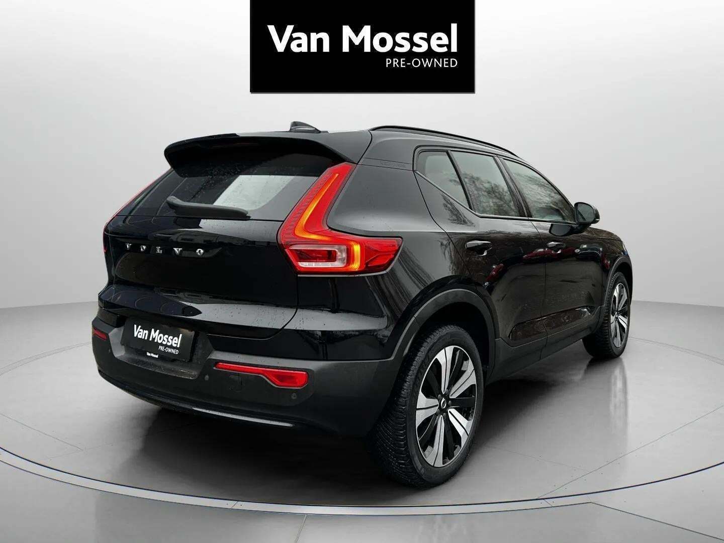 Volvo XC40 P6 ReCharge Core