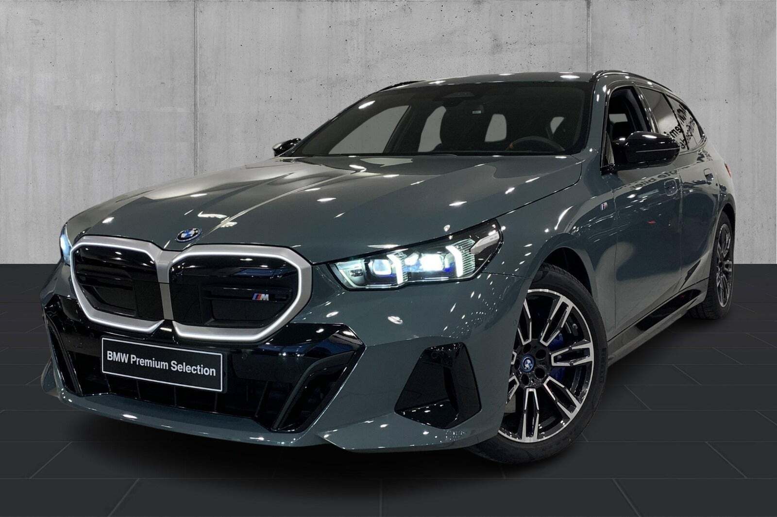 BMW i5 M60 Touring xDrive