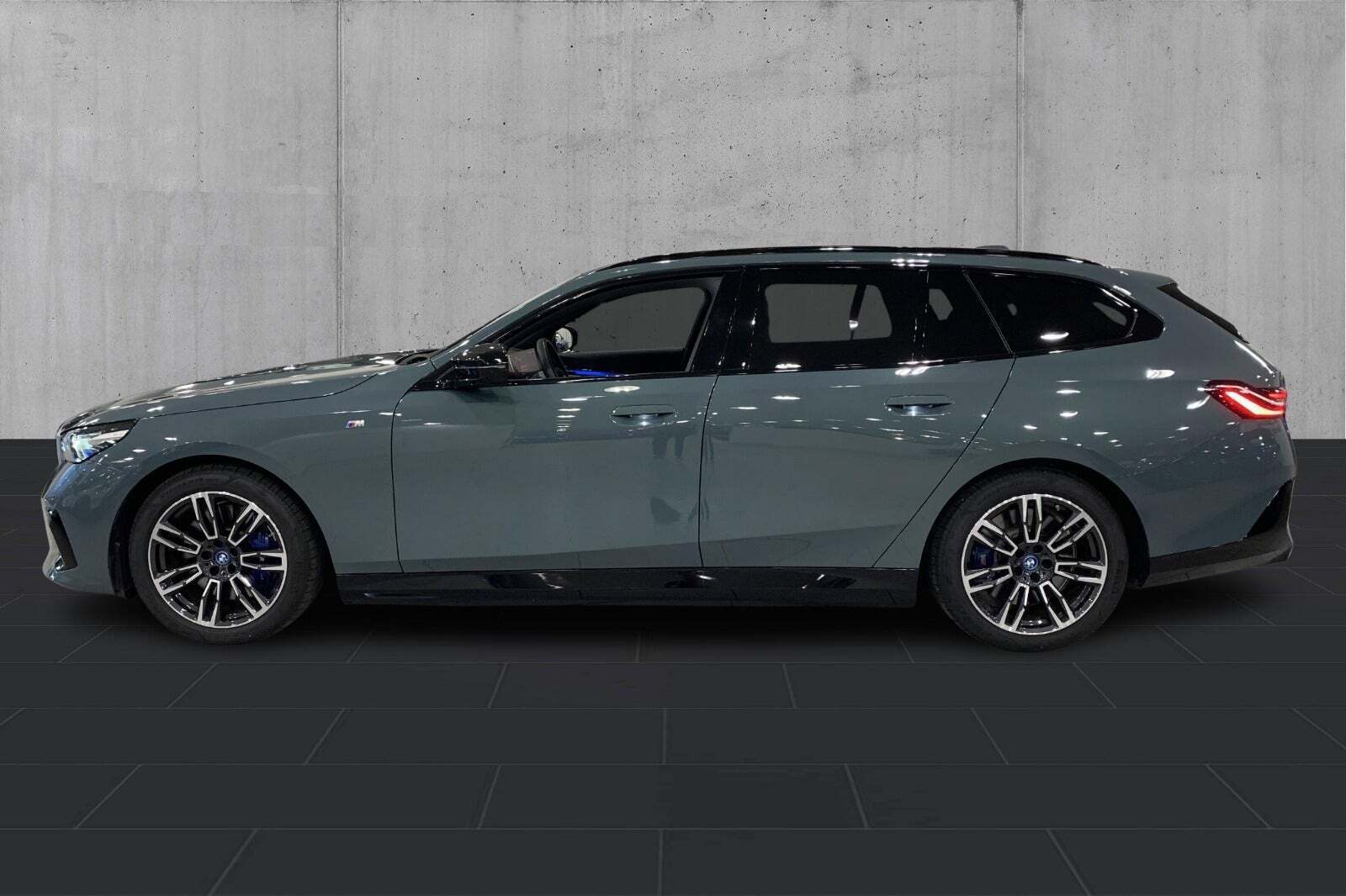 BMW i5 M60 Touring xDrive