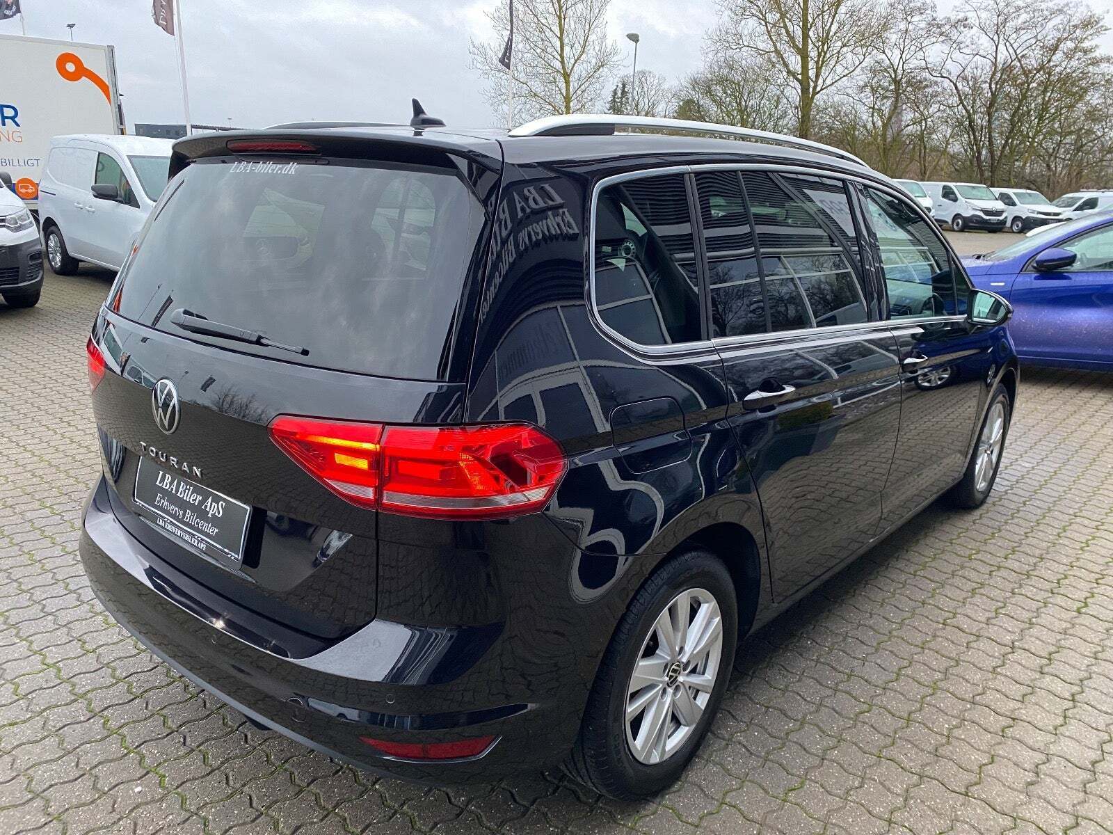 Sort VW Touran fra 2022