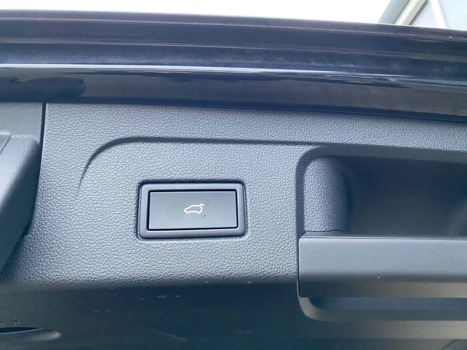 Sort VW Touran fra 2022