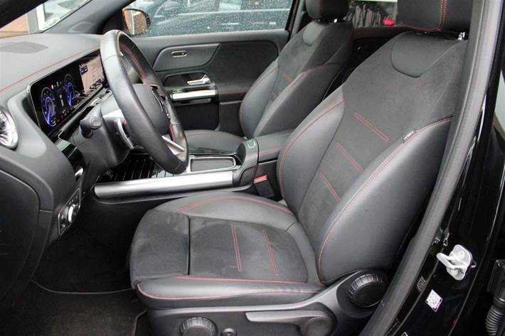 Sort Mercedes EQA250+ fra 2024