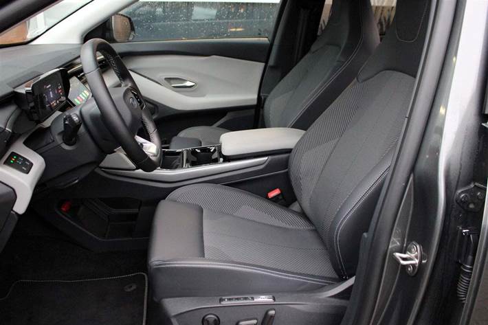 Grå Ford Explorer fra 2024