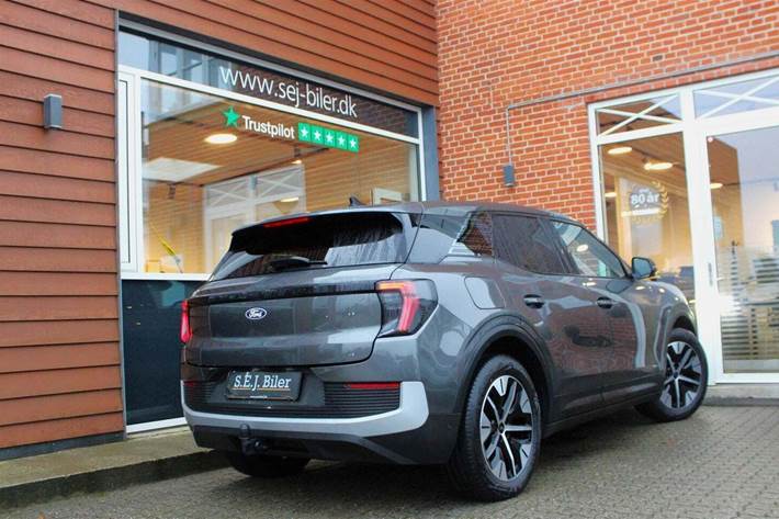 Grå Ford Explorer fra 2024