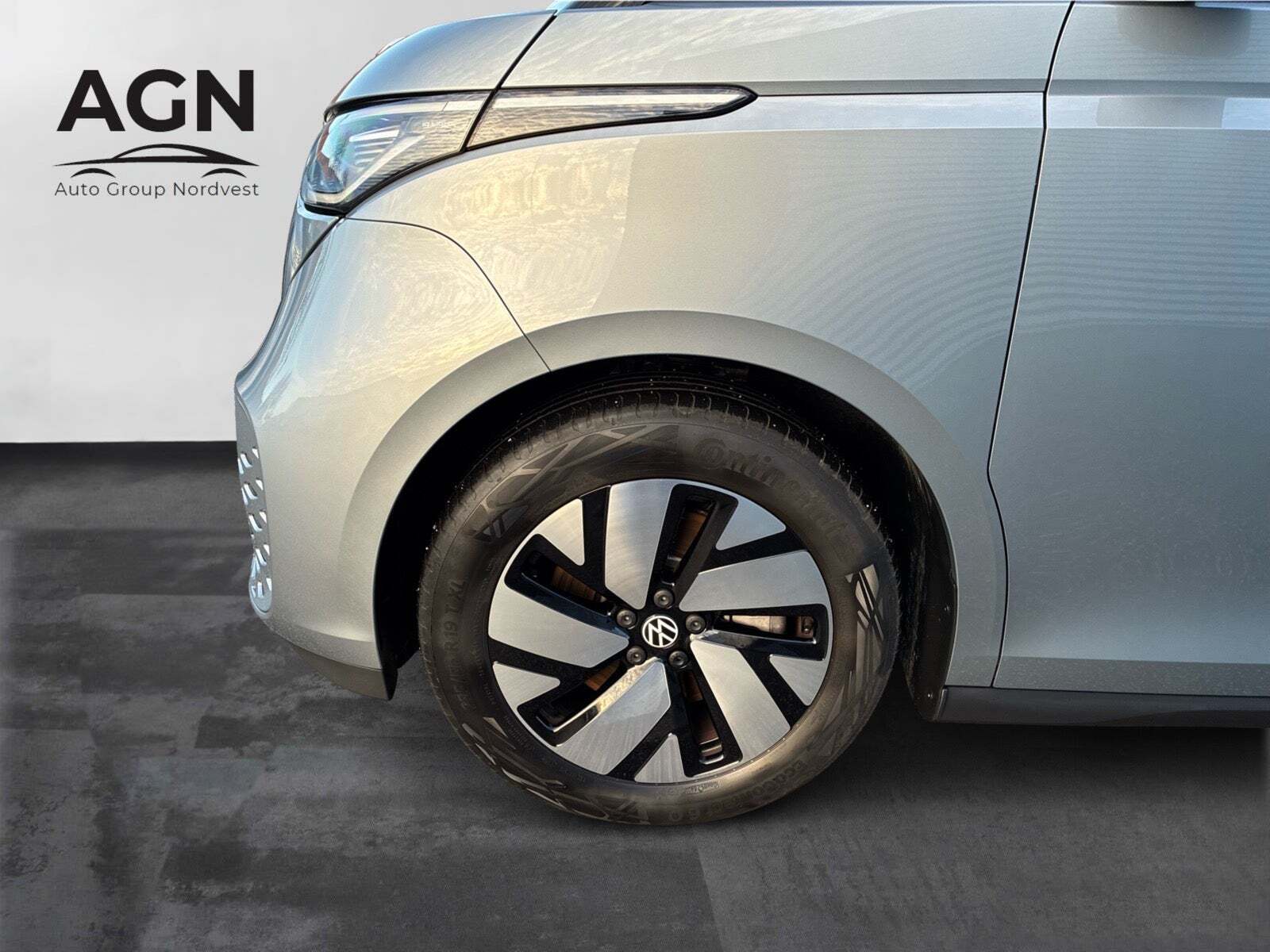 Sølv VW ID.Buzz fra 2023