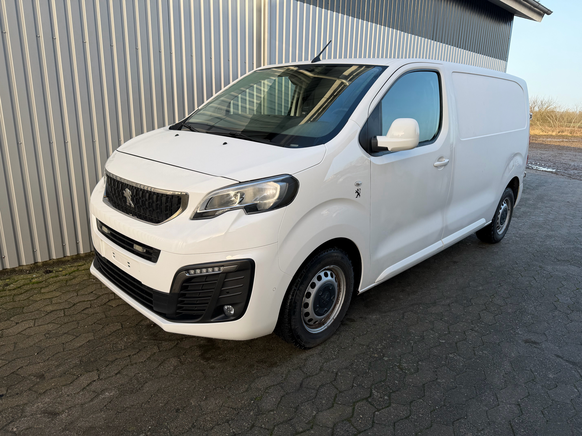 Peugeot Expert 2,0 L2 BlueHDi Premium 120HK Van 6g