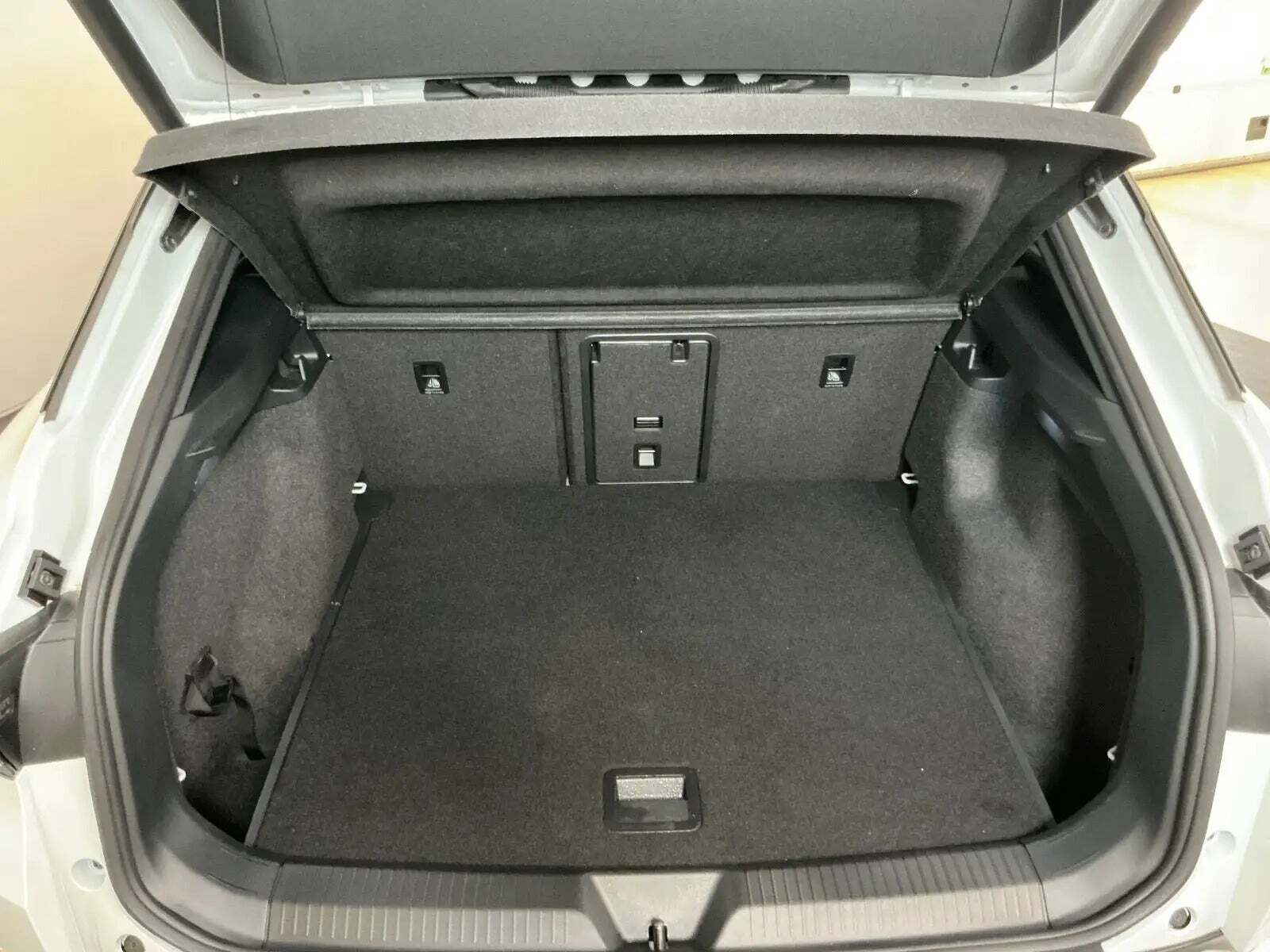 Hvid VW ID.4 fra 2024