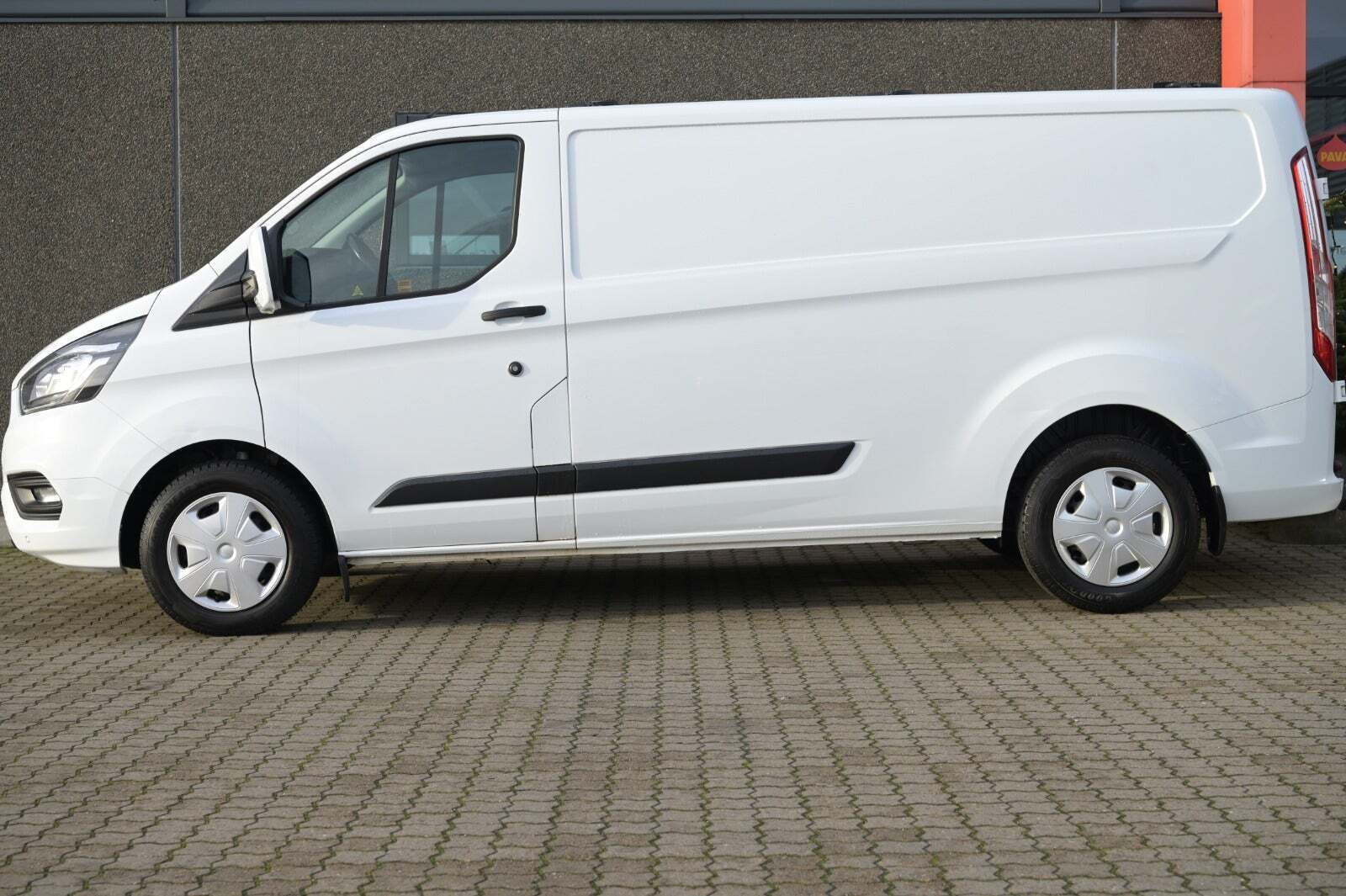 Ford Transit Custom 300L 2,0 TDCi 130 Trend