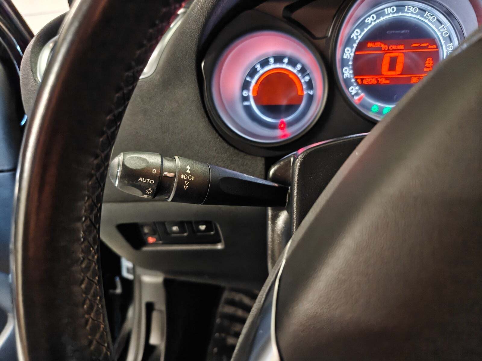 Gul Citroën C4 fra 2011