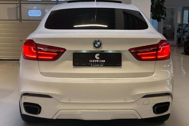 Grøn BMW X6 fra 2015