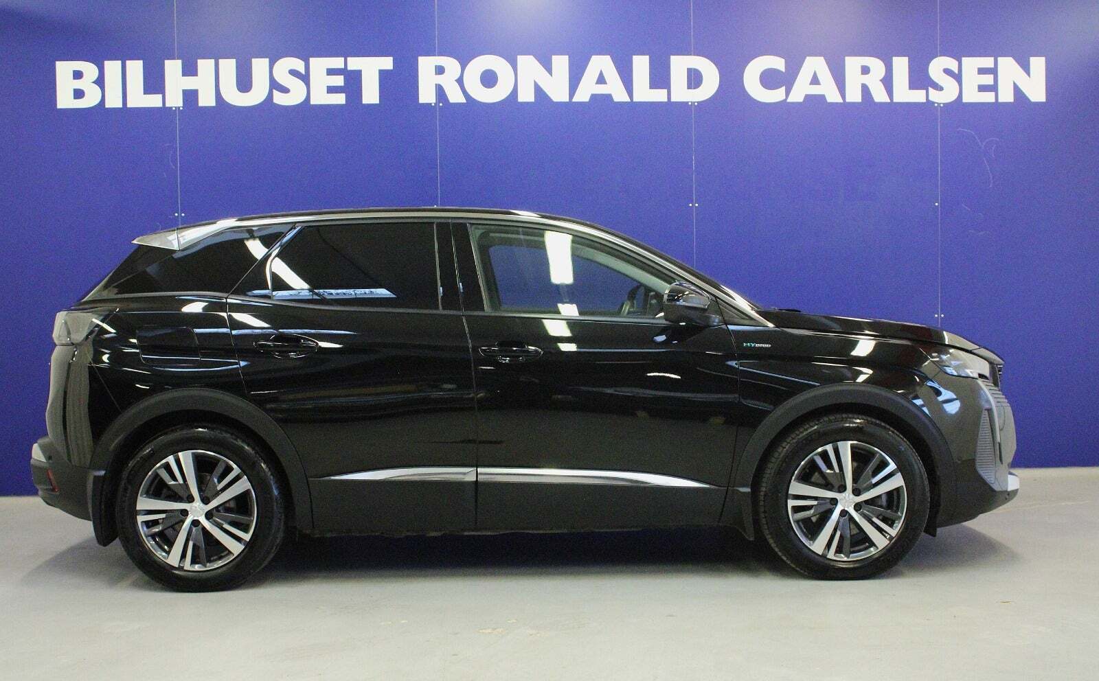 Sort Peugeot 3008 fra 2022