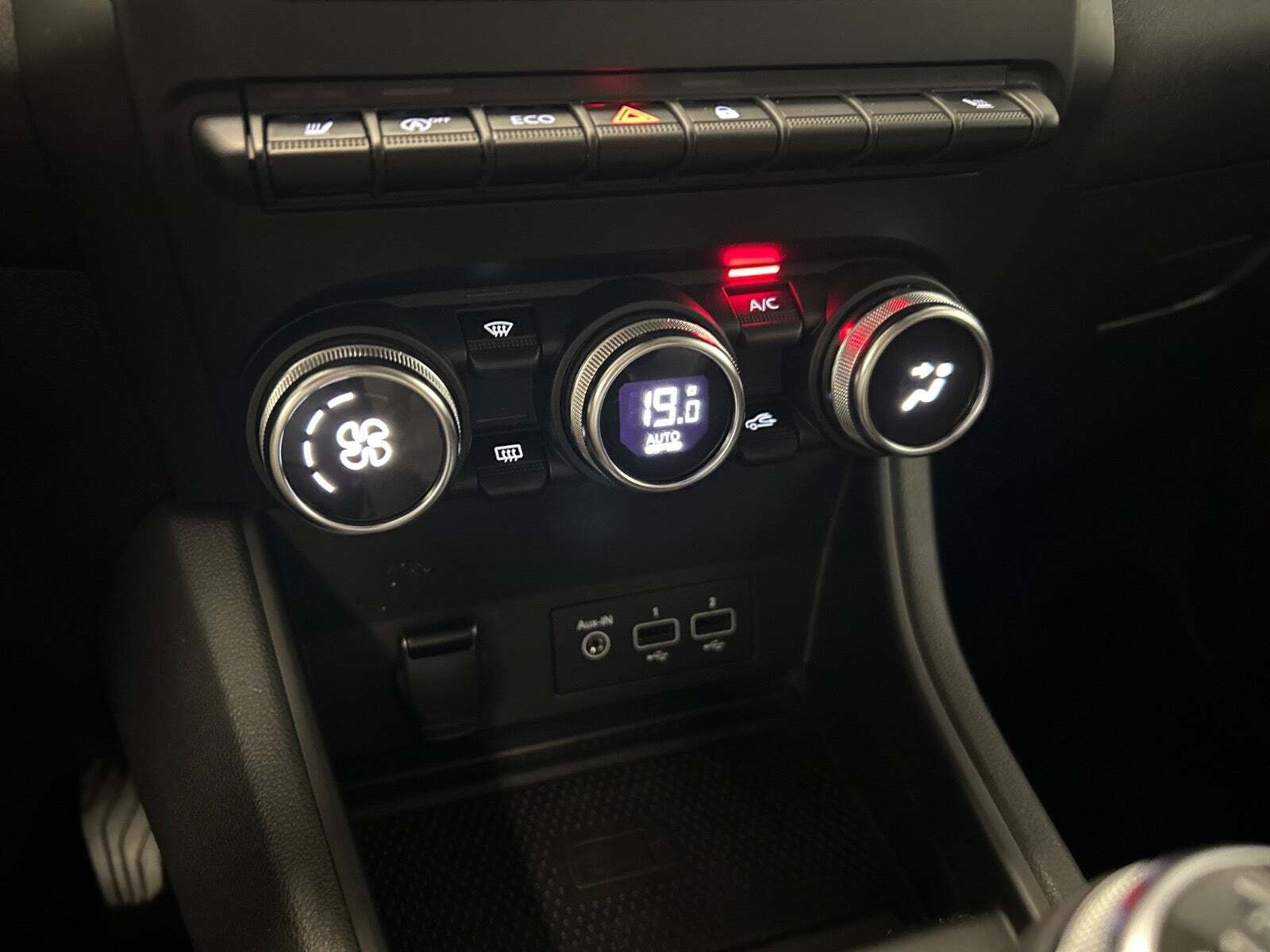 Blå Renault Captur fra 2021