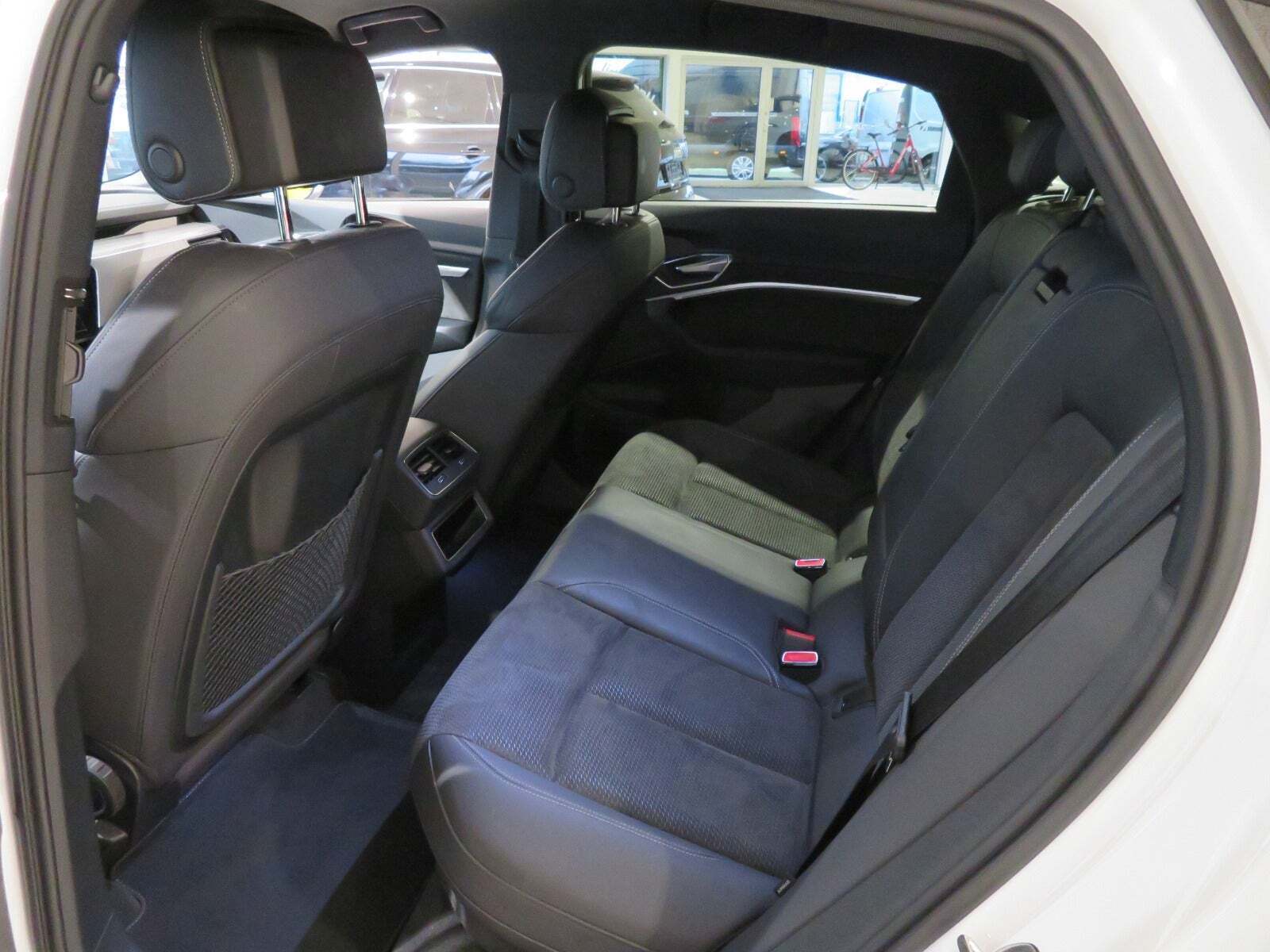 Audi e-tron 55 S-line Sportback quattro