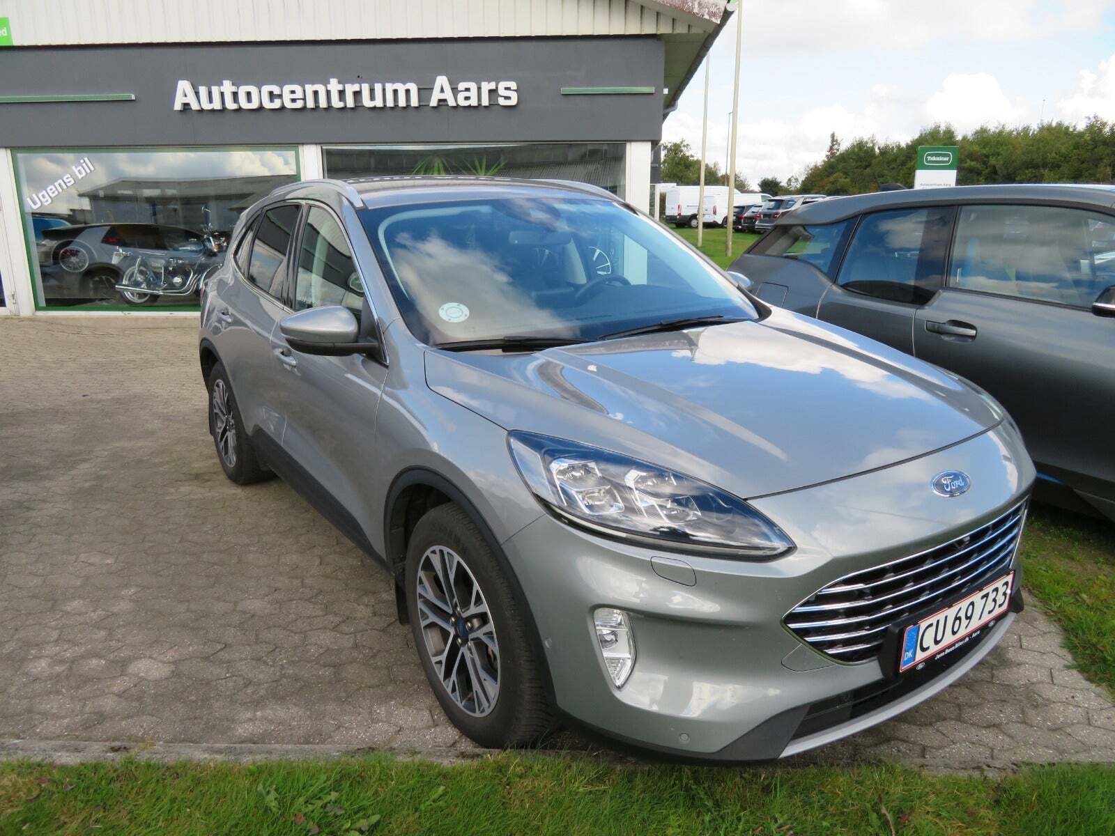 Ford Kuga 2,5 PHEV Titanium X CVT