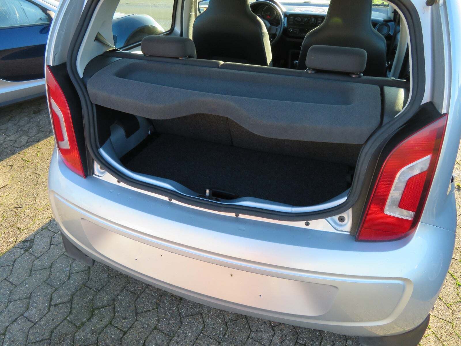 Sølv VW UP! fra 2013