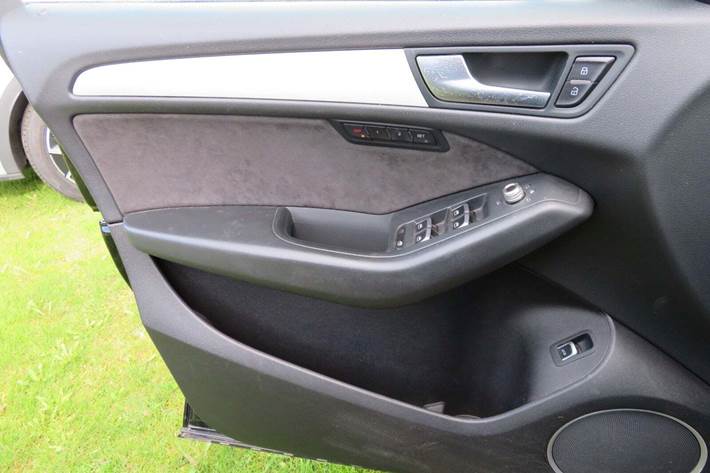 Sort Audi Q5 fra 2016