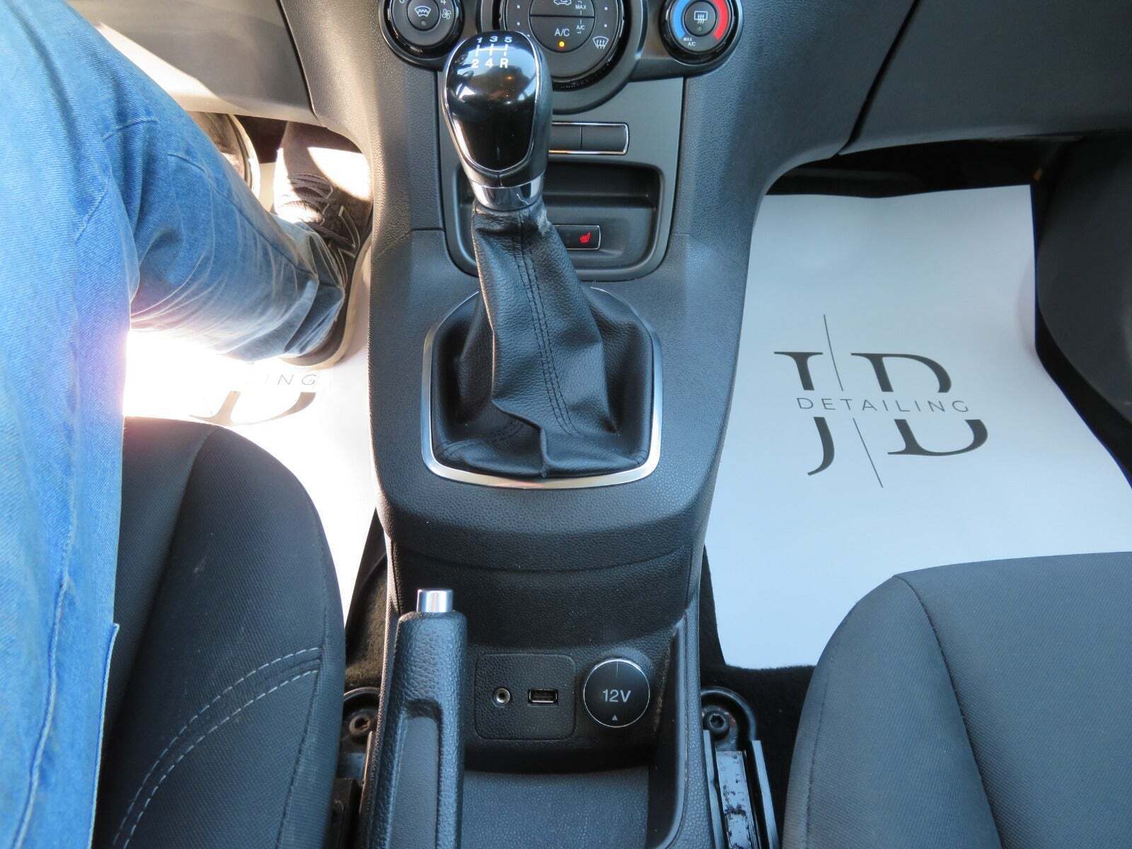 Sort Ford Fiesta fra 2014