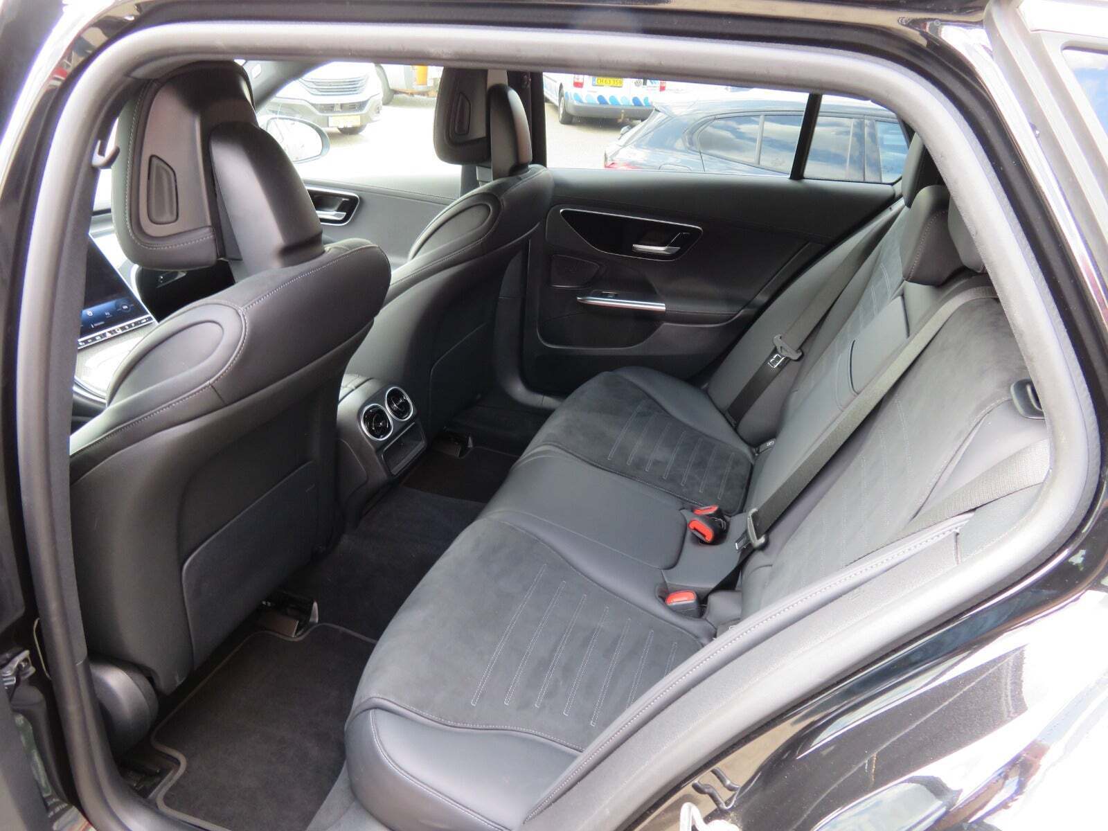 Mercedes C300 e 2,0 AMG Line stc. aut.