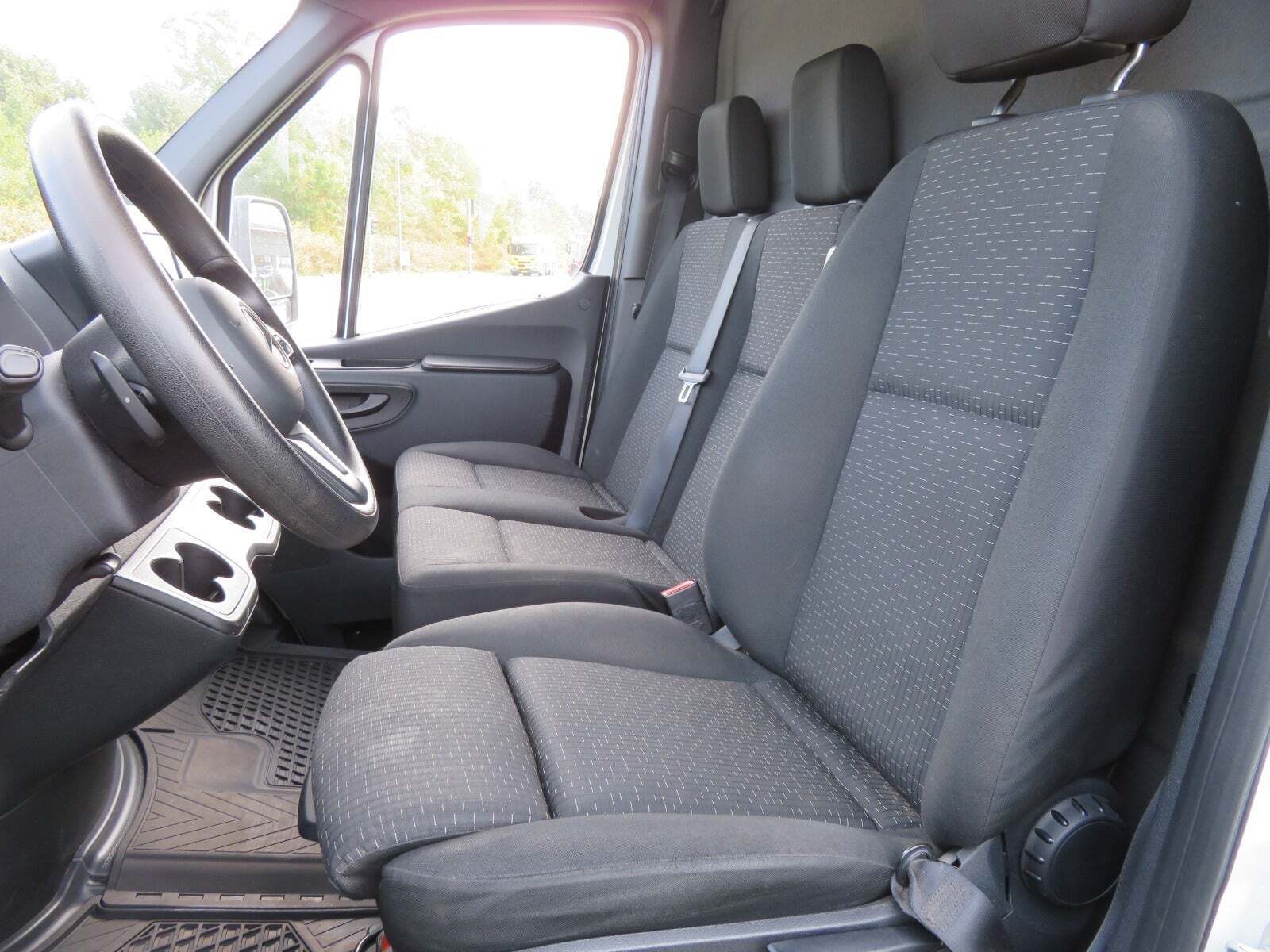 Mercedes Sprinter 319 3,0 CDi Alukasse m/lift aut.