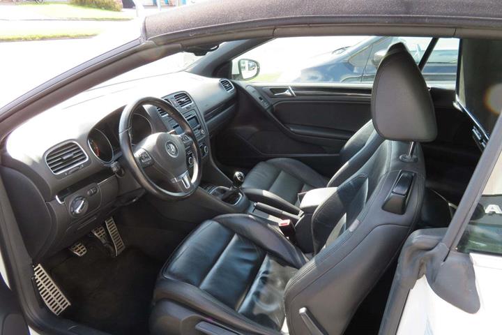 Hvid VW Golf VI fra 2011