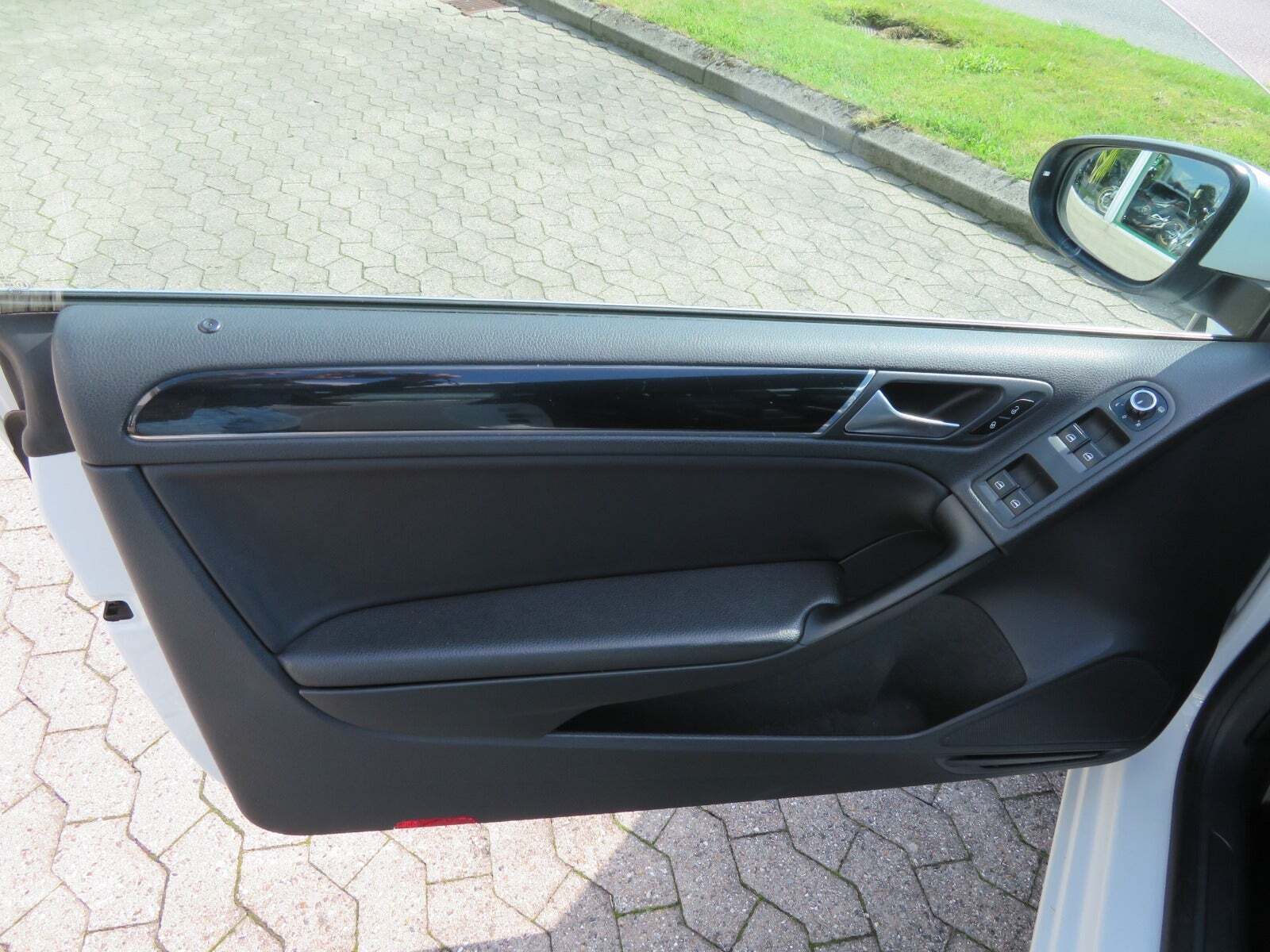 Hvid VW Golf VI fra 2011