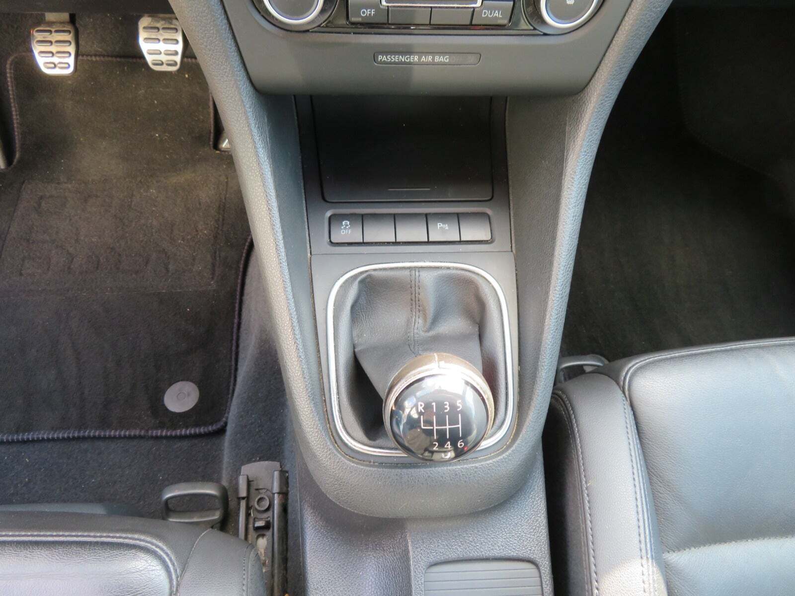 Hvid VW Golf VI fra 2011