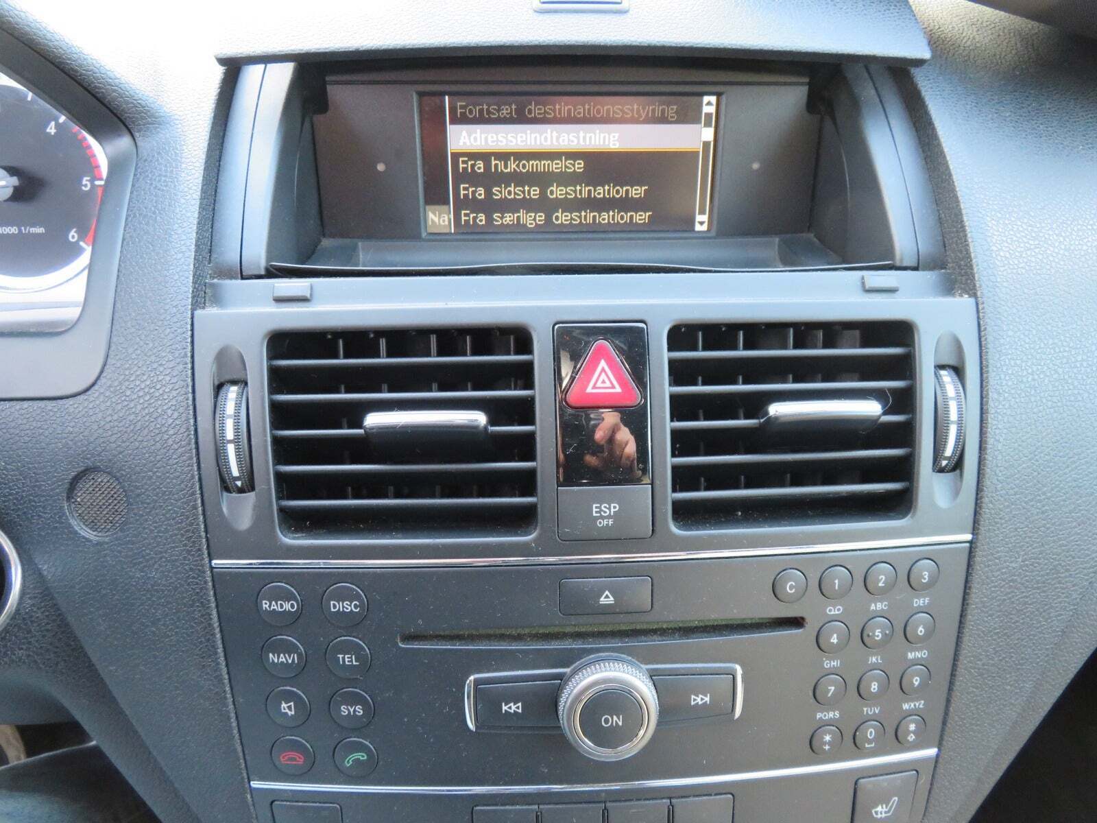 Sort Mercedes C220 fra 2008