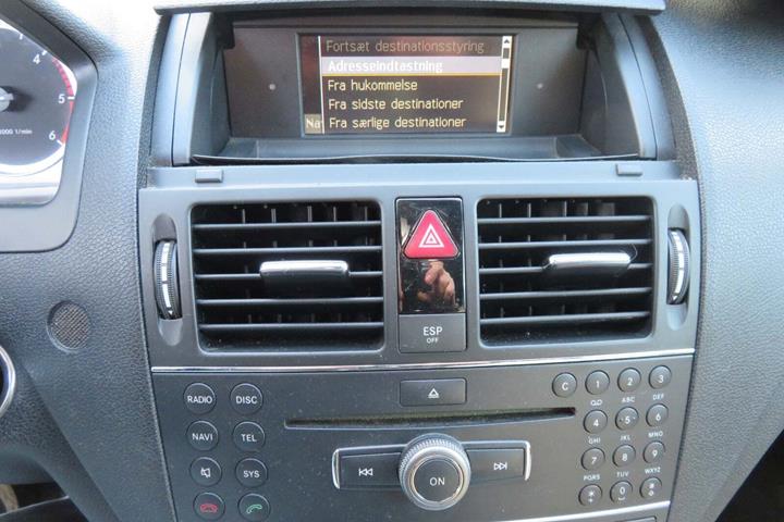 Sort Mercedes C220 fra 2008